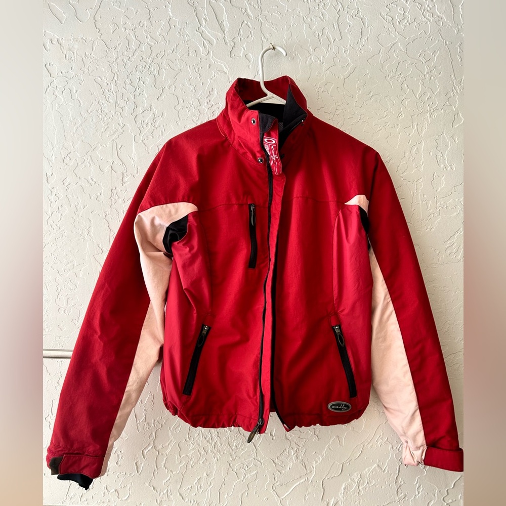 Oakley women’s road fuel 3 ski jacket. XS.Great condition.Missing removable hood
